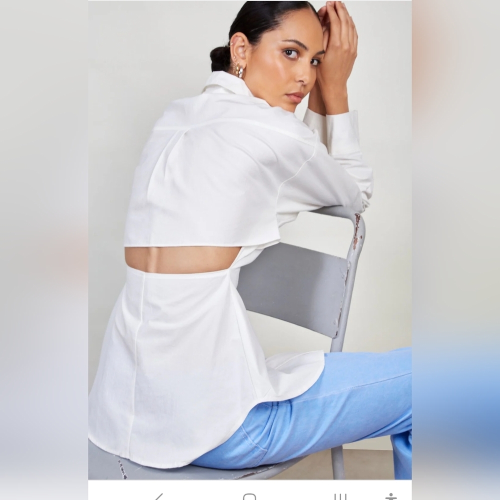 Glassworks London Ivory crisp peek back shirt Small NWT